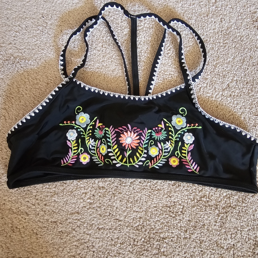 Bikini top